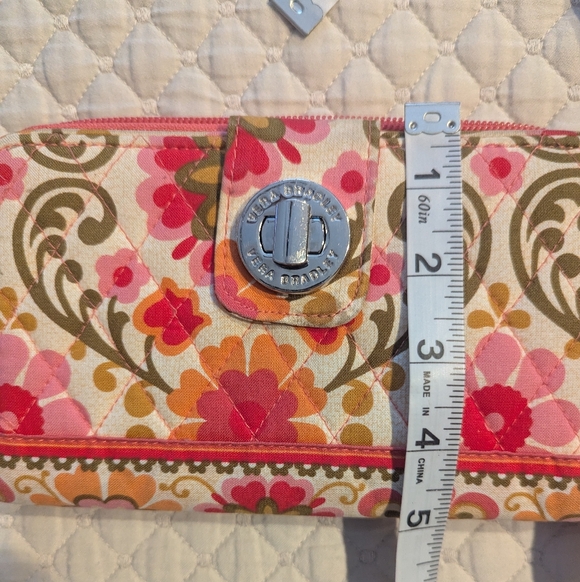 VERA BRADLEY Turn Lock Wallet In Folkloric - Picture 3 of 7